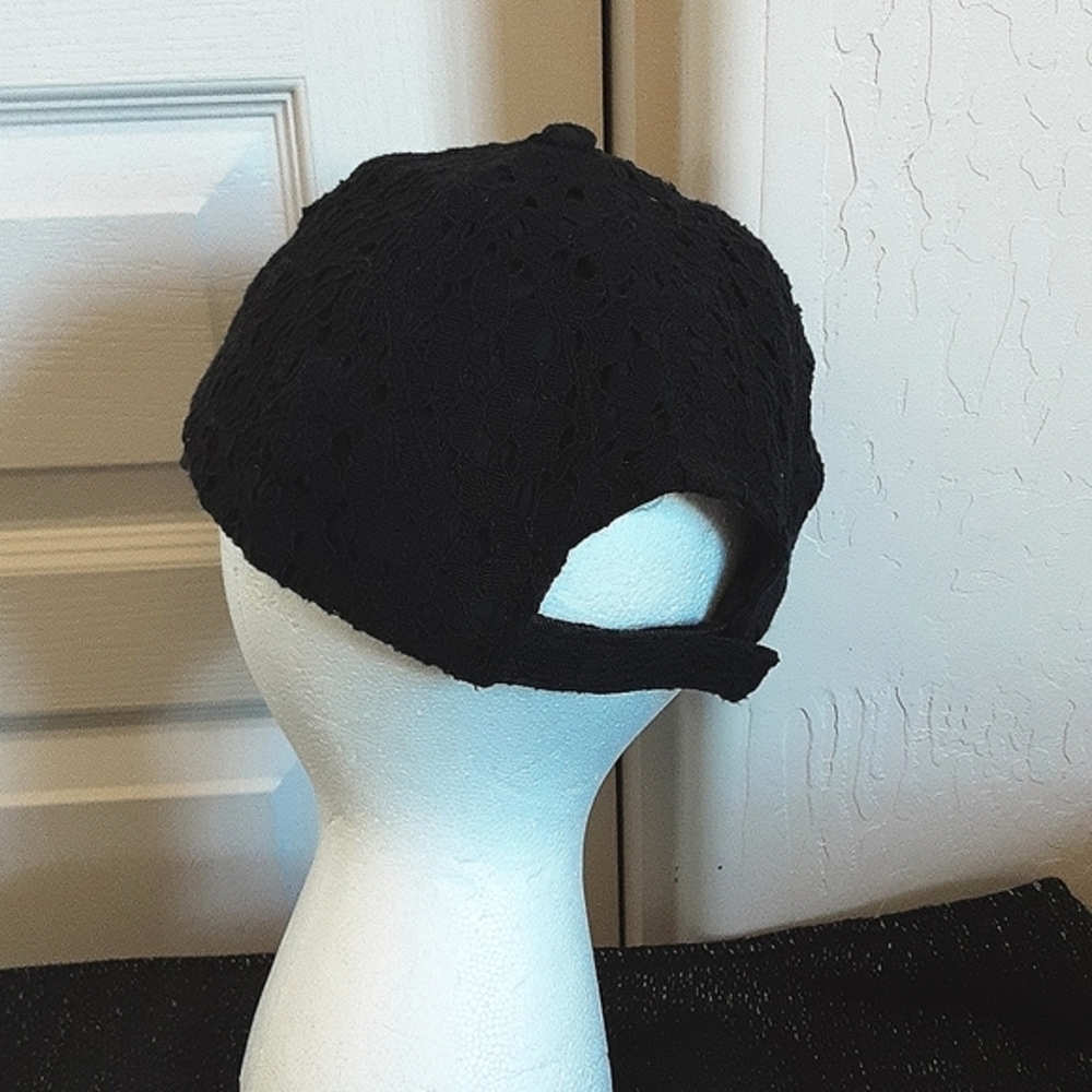 Lace Cap‎ - Picture 3 of 4